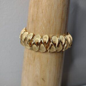 7 Inch Gold Tone Metal Vintage Kramer Bracelet